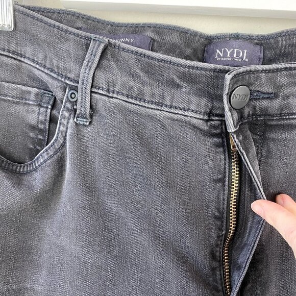NYDJ Ami Skinny Black Raw Hem Jeans 16W - Picture 4 of 8